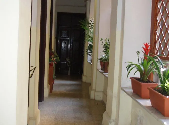 Гостевой дом La Luna Romana 3*