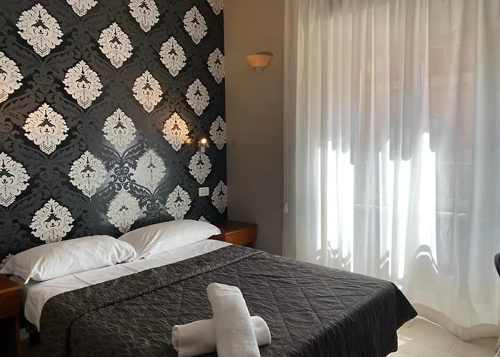 Гостевой дом La Luna Romana 3*